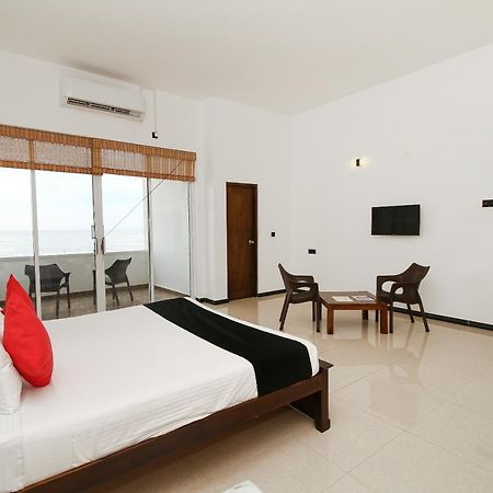 Grace Beach Resort By Travel Corners Negombo Buitenkant foto