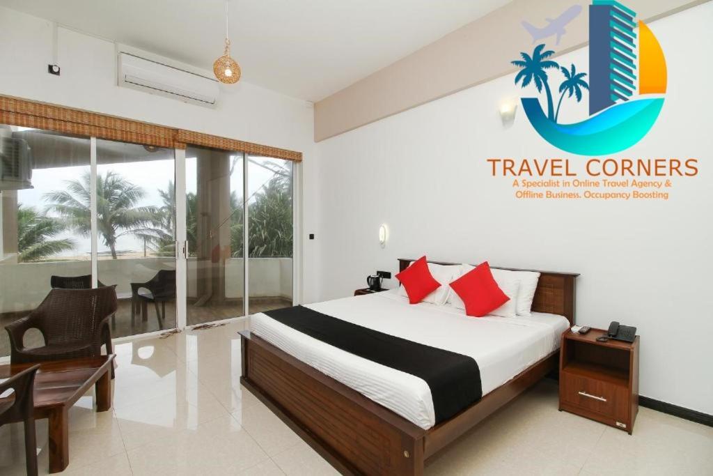 Grace Beach Resort By Travel Corners Negombo Buitenkant foto