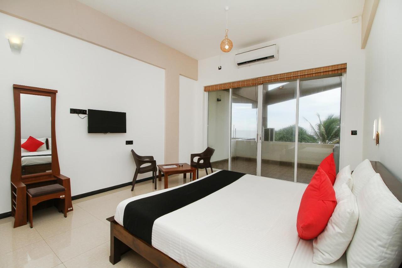 Grace Beach Resort By Travel Corners Negombo Buitenkant foto
