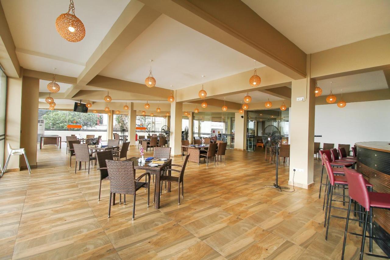 Grace Beach Resort By Travel Corners Negombo Buitenkant foto