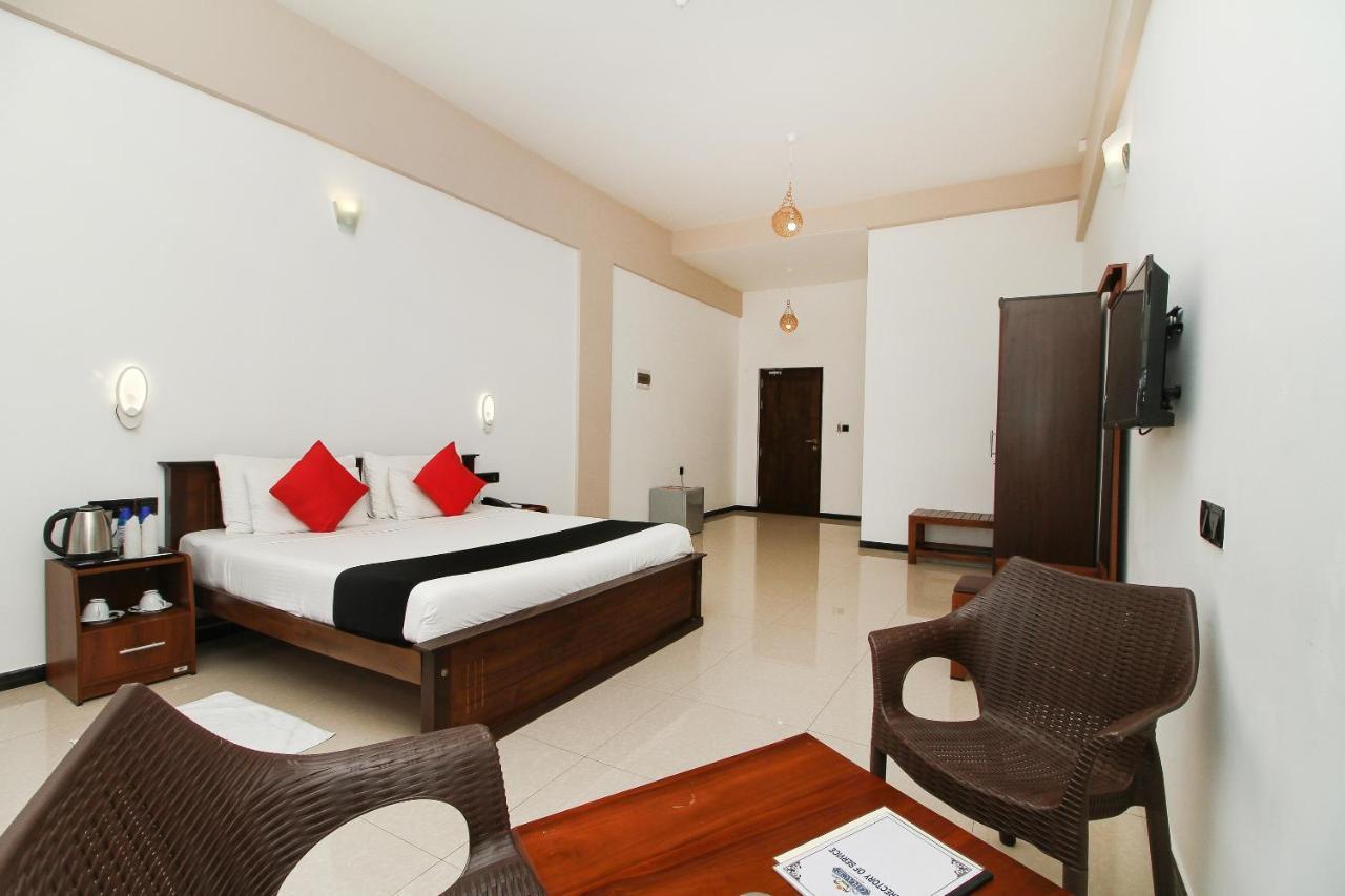 Grace Beach Resort By Travel Corners Negombo Buitenkant foto